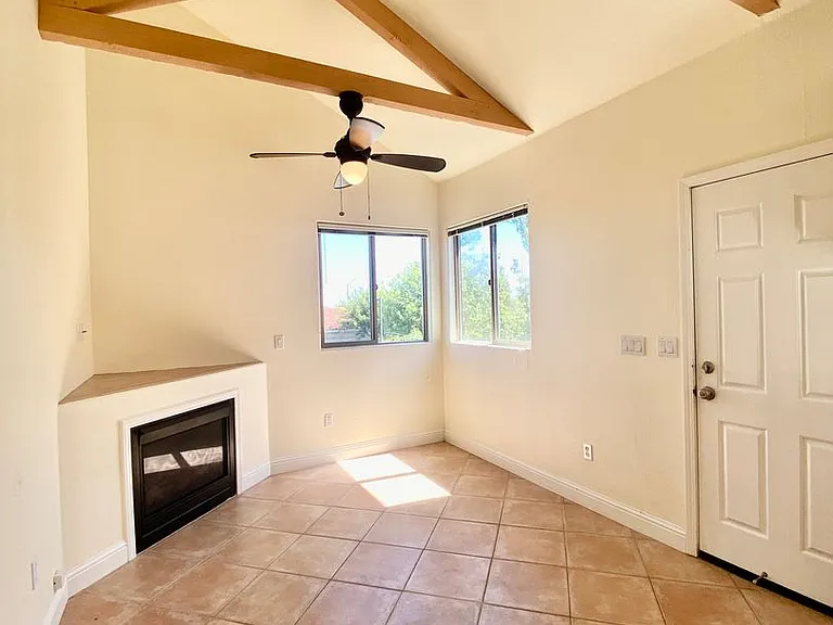 2315 Glacier Pl #A — Photo 3