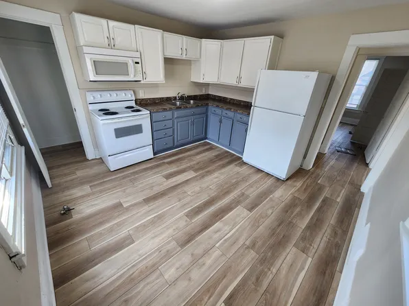 115 S 3rd St APT 3, Elkhart, IN 46516