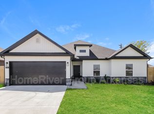 1251 Pebbles Pass, Centerton, AR 72719