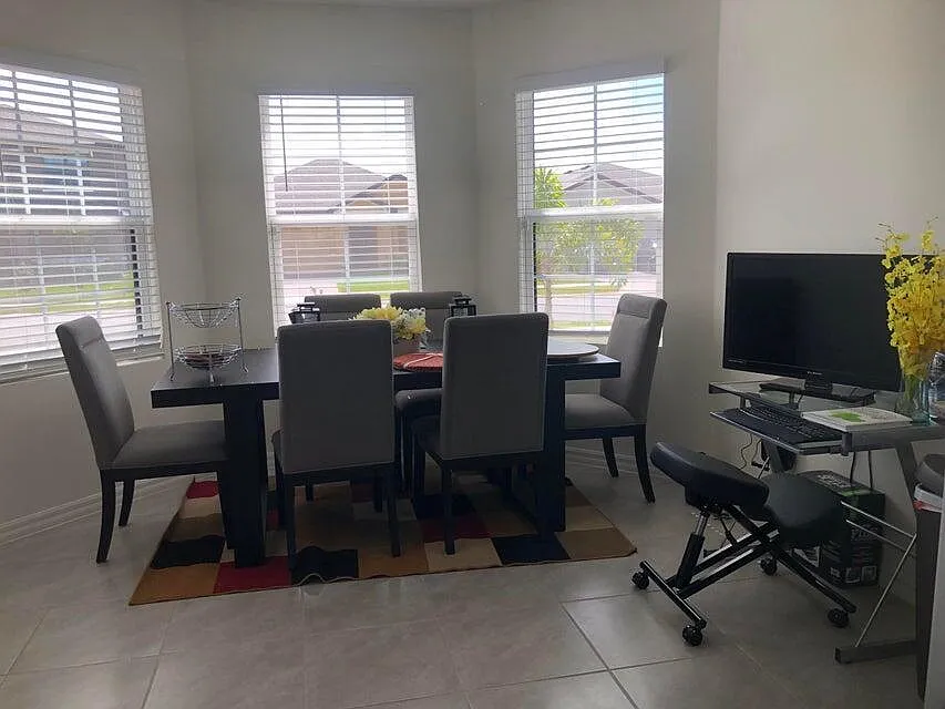 3 bed, 2.0 bath, 1738 sqft, $2,200 — Photo 4
