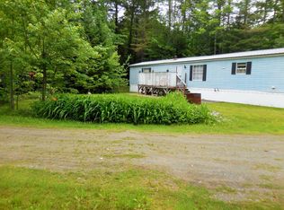 19 Buttons Rd, Detroit, ME 04929