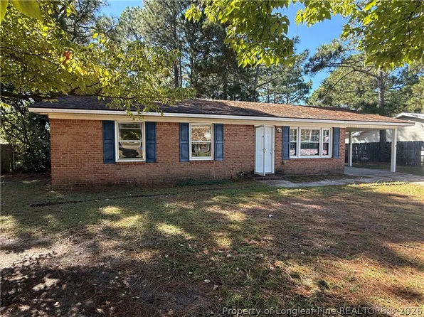 6221 Bretton Woods Dr, Hope Mills, NC 28348