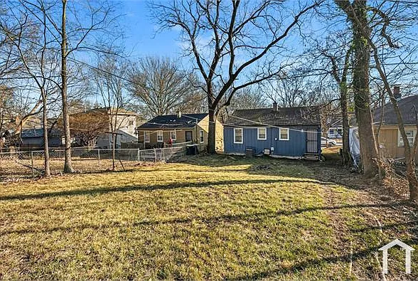 7412 Bellefontaine Ave — Photo 17