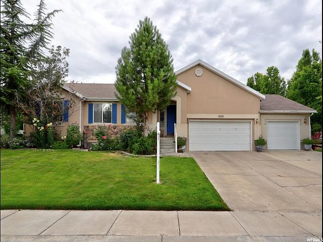 1st image of 4308 W Lakeview Dr