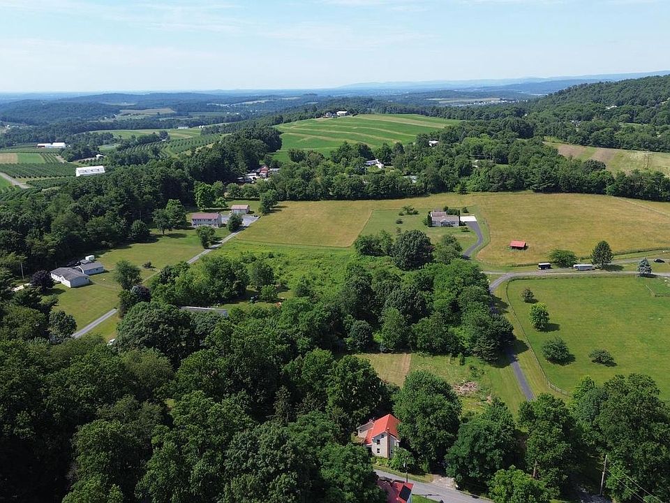 2nd image of 850 Myerstown Rd