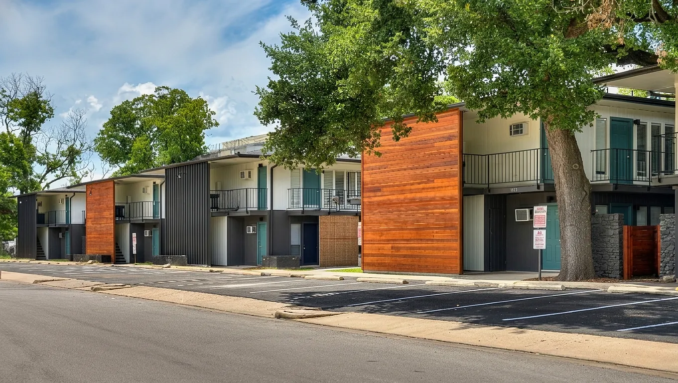 45 Flats — Photo 2
