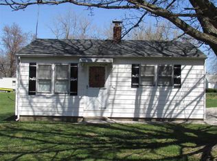 418 E McKinley St, Jasonville, IN 47438