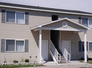 858 Anne St APT 2, Rexburg, ID 83440