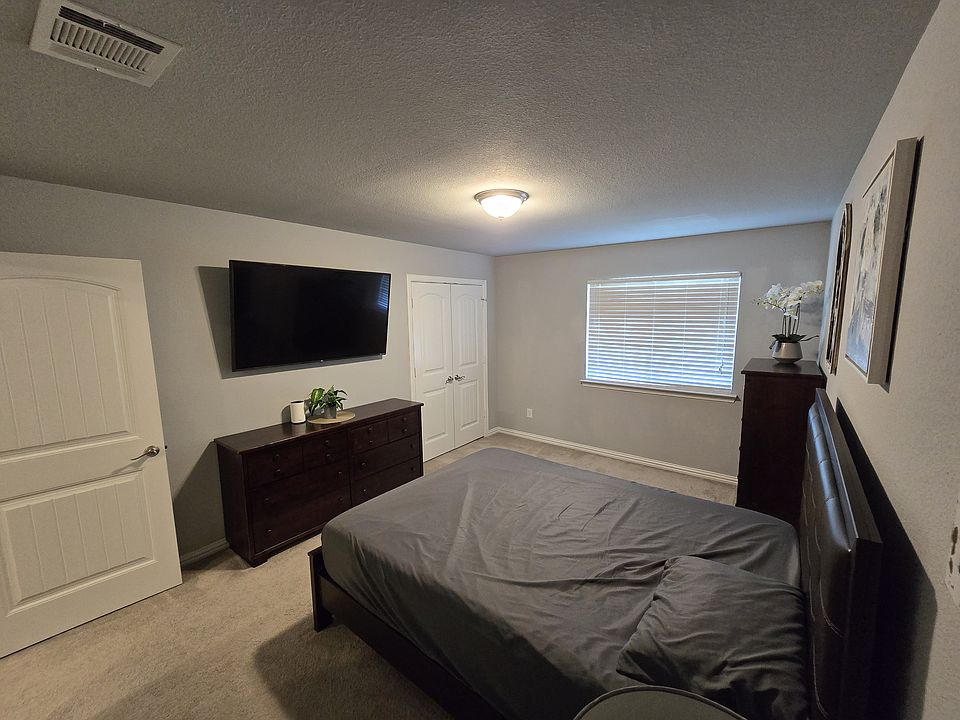 1st image of 3005 Casa Bella Dr