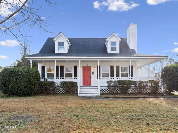 202 Bramble Court, Castle Hayne, NC 28429