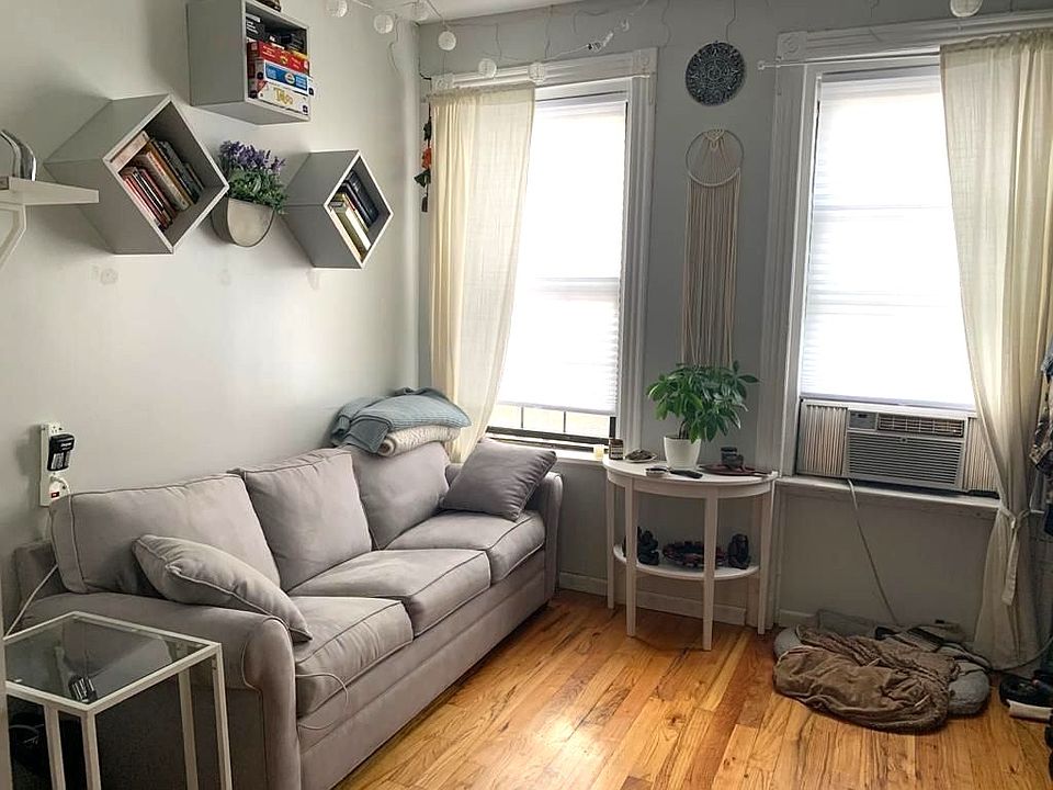 1st image of 48 Morgan Ave APT 2R