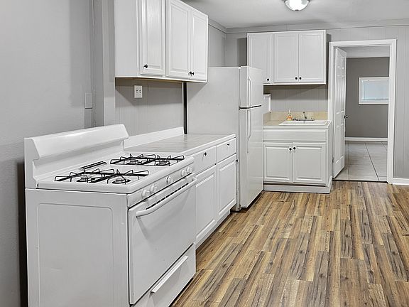 5th image of 1565 Murl St #1