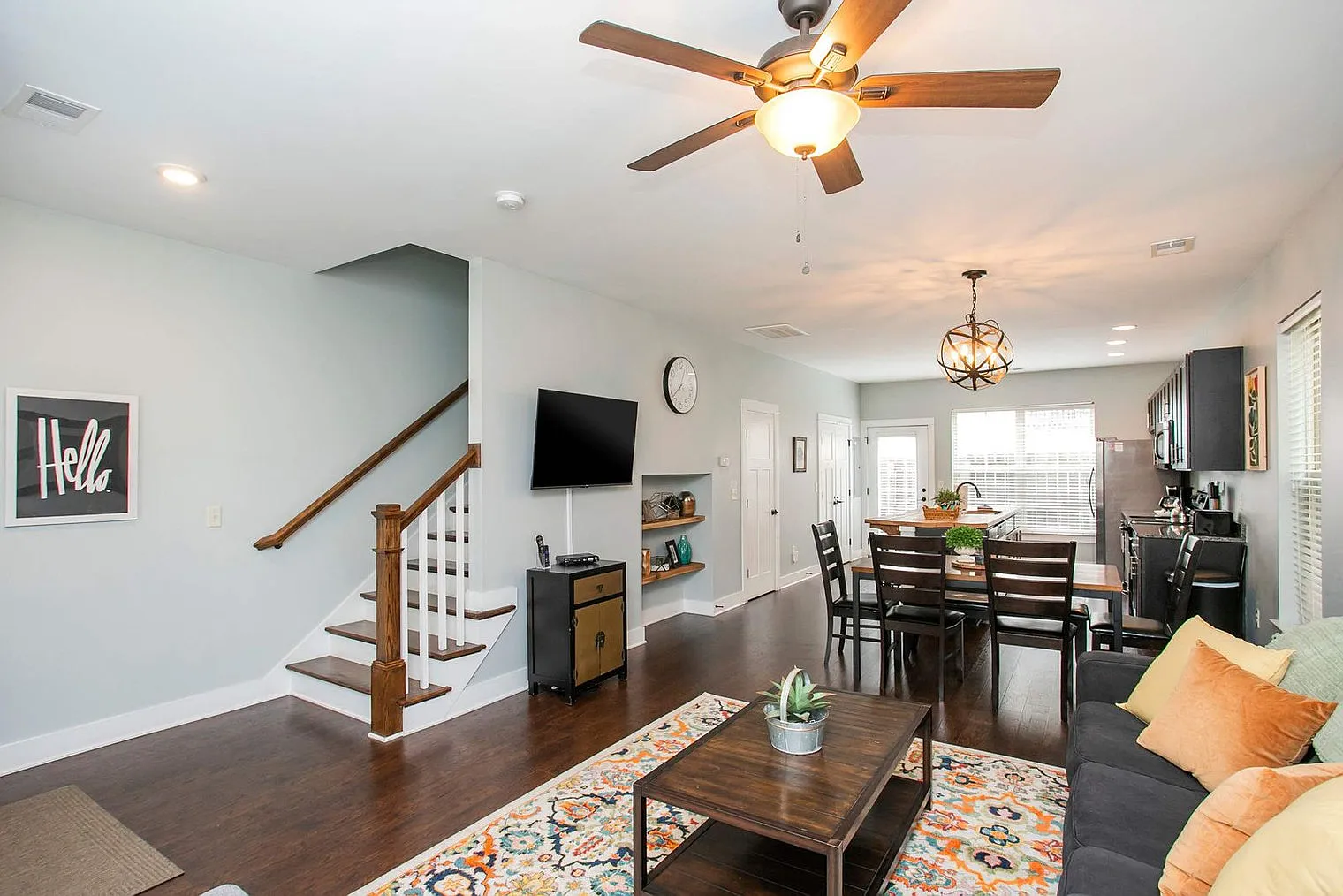 2 bed, 2.0 bath, 1280 sqft, $2,962 — Photo 1
