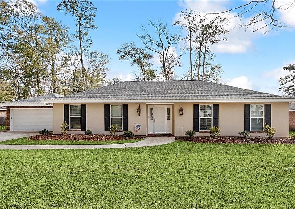 1st image of 307 Evergreen Dr