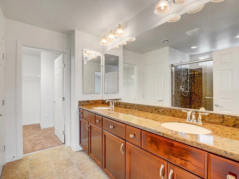 9824 Grey Sands St — Photo 32