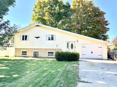 2264 Lynn Dr, Saint Joseph, MI, 49085