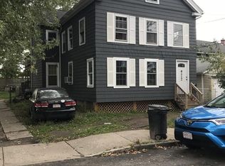 40-42 Carlton St, Holyoke, MA 01040