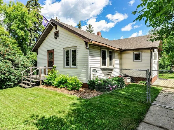 204 W Birkett St, Bittern Lake, AB T0C 0L0