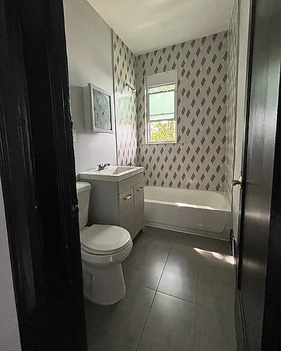 214 Mallory Ave Photo 1