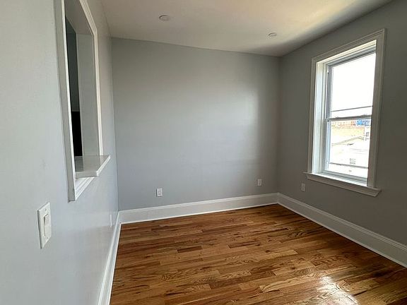 3rd image of 309-311 6th St #D4