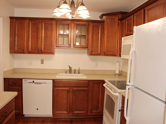 1463 Black Rock Turnpike