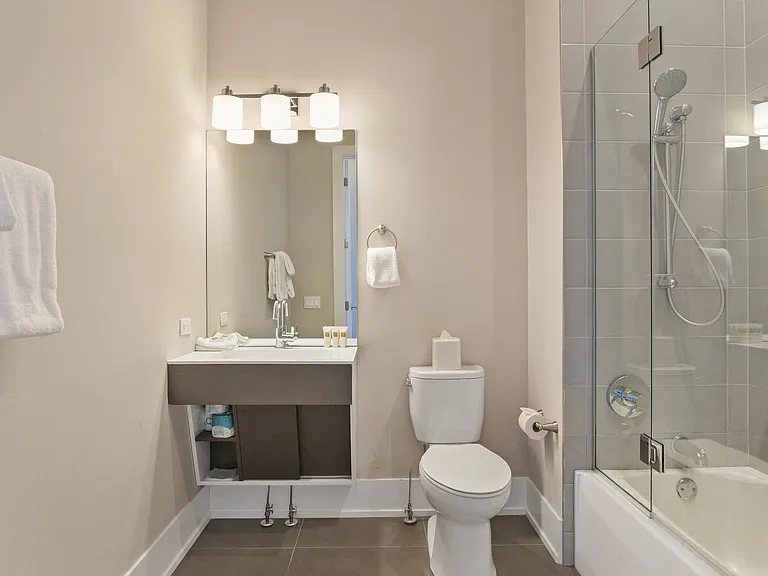 943 N. Crosby St. — Photo 8