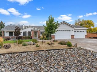 325 Old Washoe Cir, Washoe Valley, NV 89704