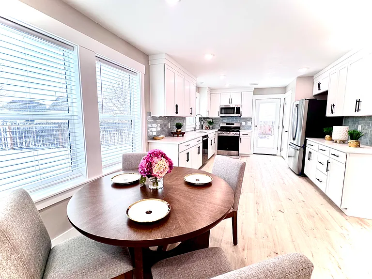 3217 Reynard Ln — Photo 9