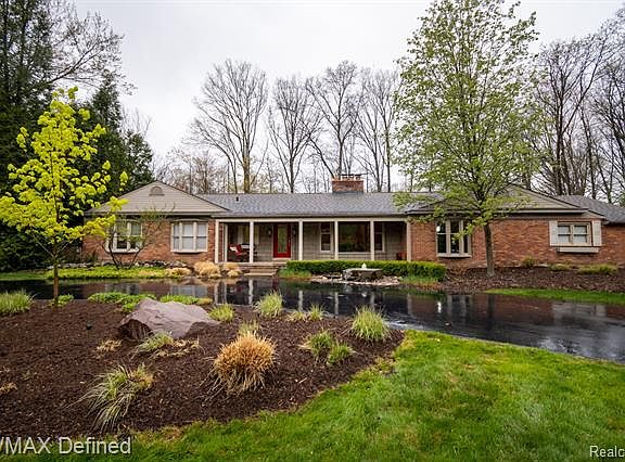 4th image of 23170 Hickory Hollow Dr
