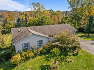 5 Bridle Ln, Dryden, NY 13053