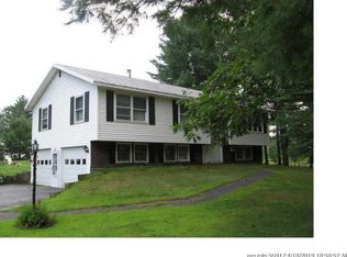 12 Cedar St, Madison, ME 04950