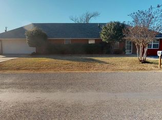 321 H St, Elgin, OK 73538