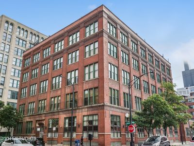 331 S Peoria St APT 206, Chicago, IL, 60607