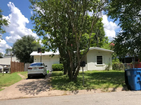2932 Lynne Ave, Corsicana, TX 75110