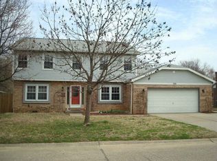 5366 Park Dr, Newburgh, IN 47630