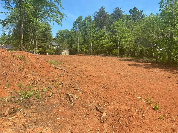 4708 Perquimans Rd W, Greensboro, NC 27407