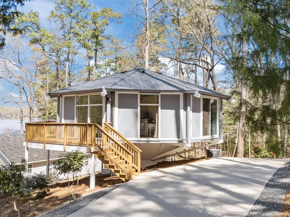 819 & 818 Hilltop Ln, Sanford, NC 27332