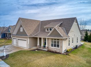 1518 Mohican Trl, Waukesha, WI 53189