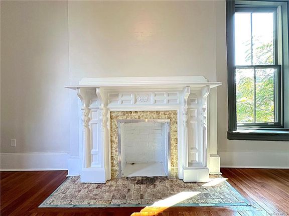 5th image of 286 Grand St #5