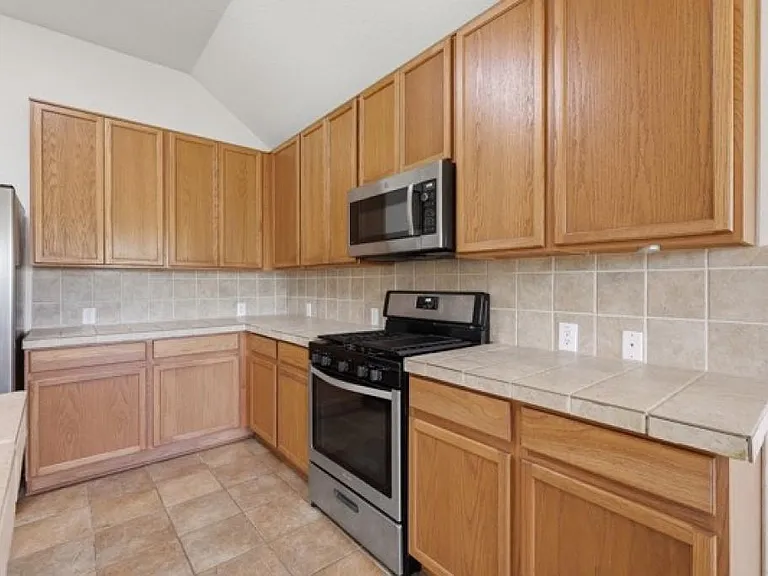 2607 Sun Cove Ln — Photo 7