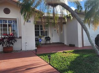 13758 SW 155th Ter, Miami, FL 33177