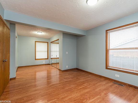 4th image of 2031 Honore Ave