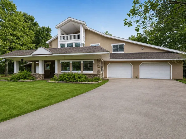 8214 Robin Ln, Rogers, AR 72756