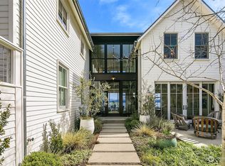 624 Fullerton Ave, Seattle, WA