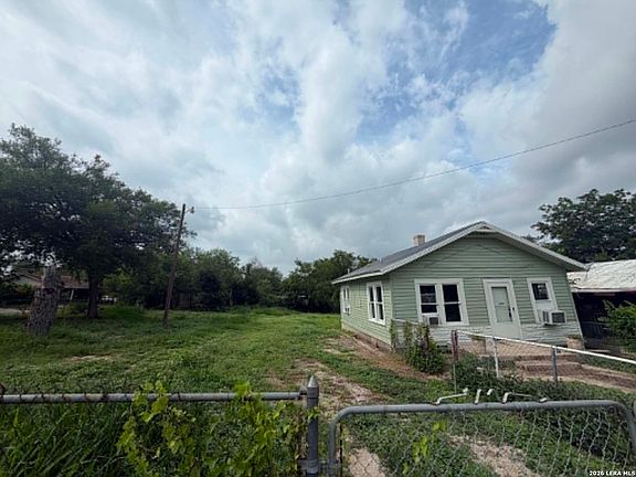 3rd image of 146 KOEHLER CT