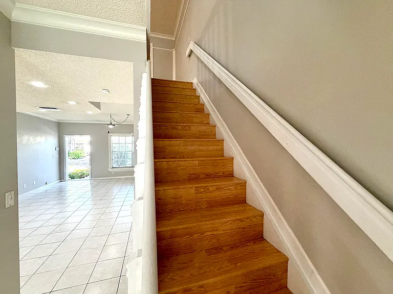 5662 NW 99th Way — Photo 14