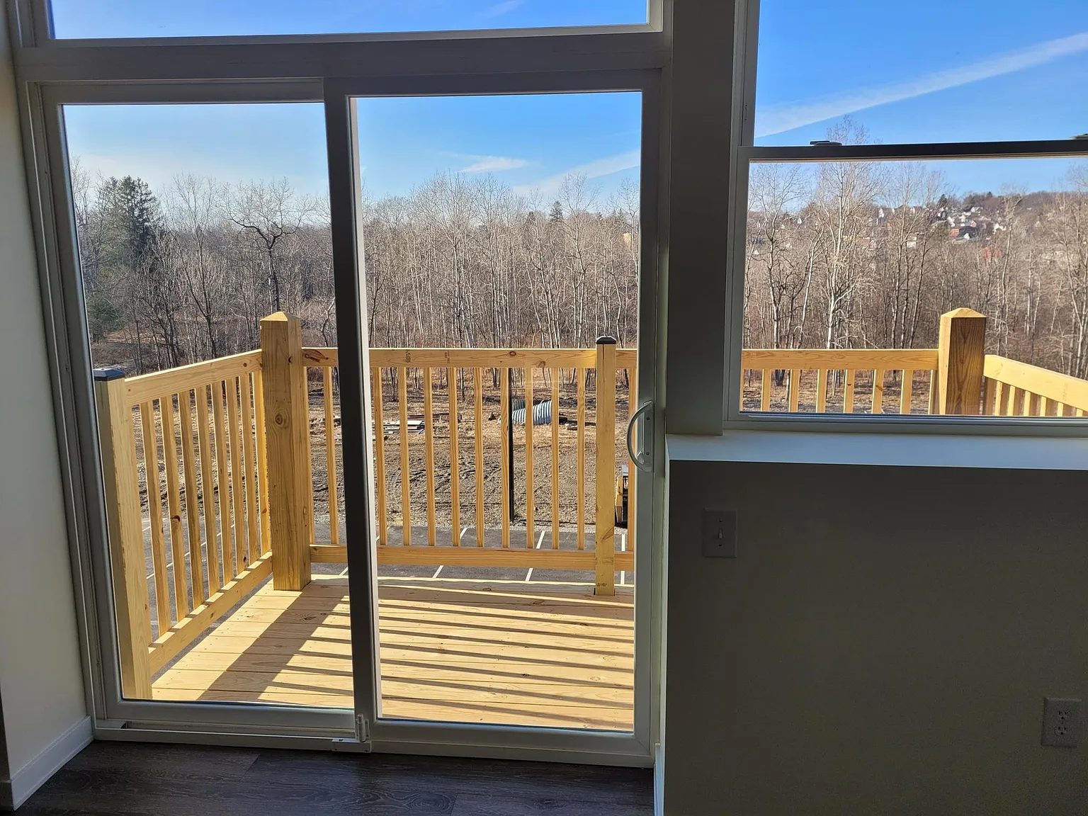 2 bed, 1100 sqft, $1,185 — Photo 2