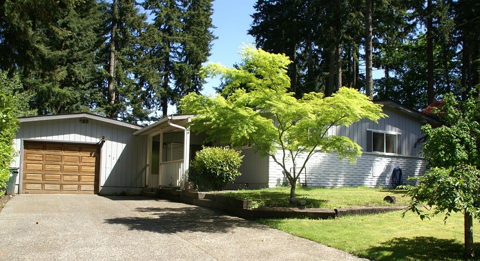 1st image of 422 Logger Dr SE