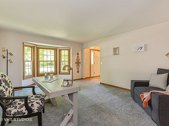 3rd image of 2063 Lawson Blvd