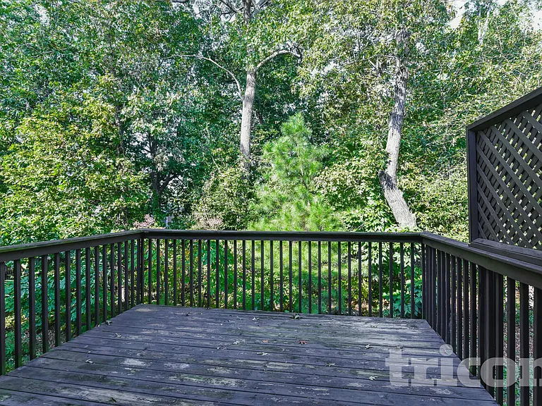 1470 Knights Trl — Photo 15